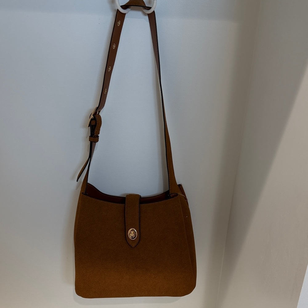 Amazon Classic Tan Shoulder Bag